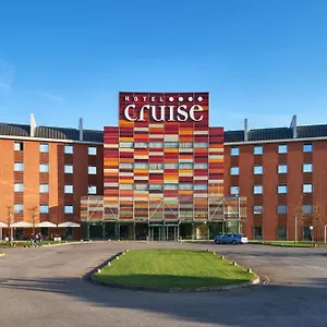 Cruise Hotel Lucino
