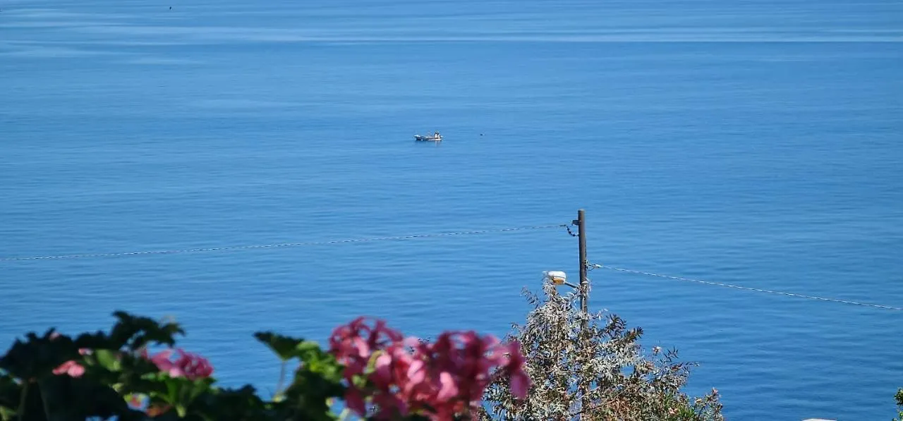 B&B Aria di Mare Finale Bed & Breakfast